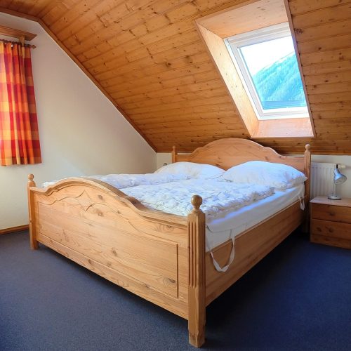 Schlafzimmer 2 mit 2 Betten